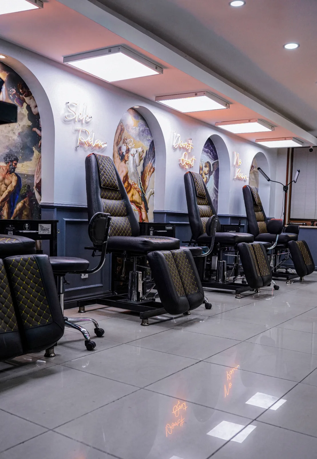 Inside Dreamer Tattoo Studio